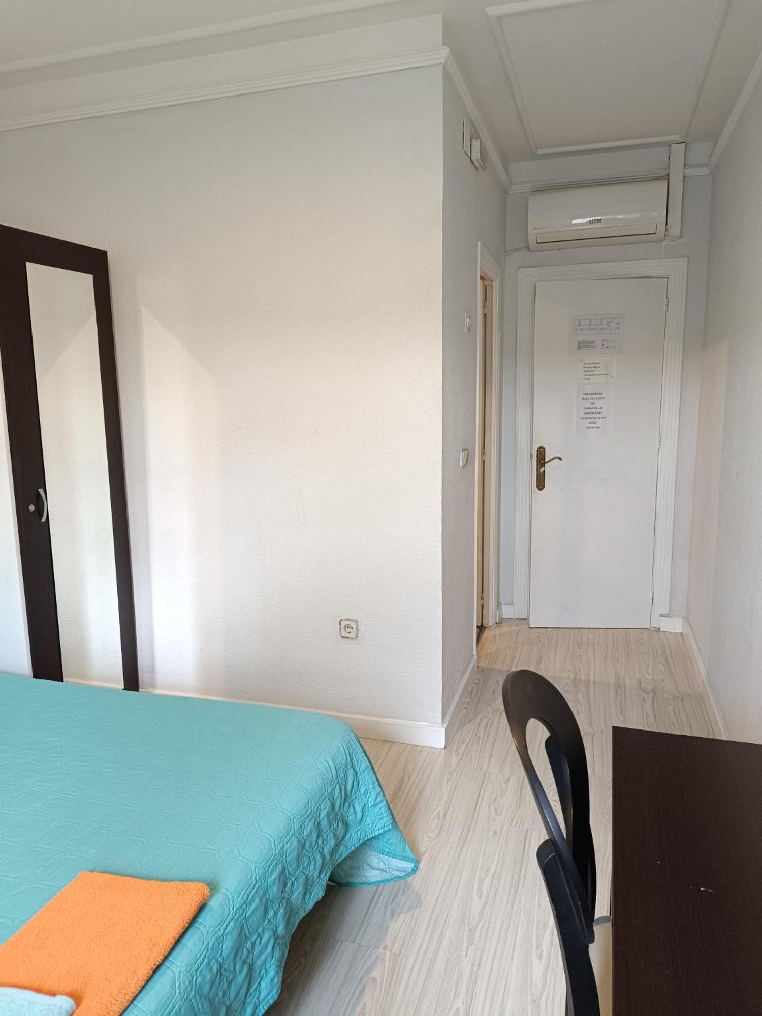 Hostal Fuente Del Pino Jumilla Bagian luar foto