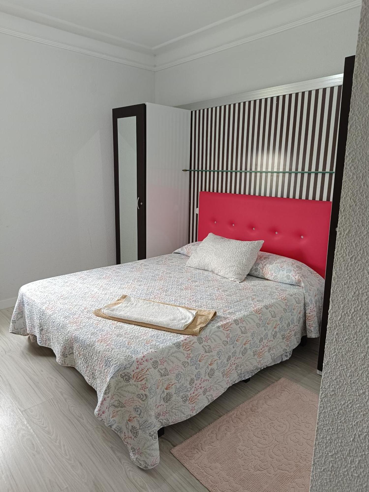 Hostal Fuente Del Pino Jumilla Bagian luar foto